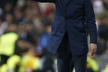 Juveovi navijači očima ne veruju: POSLE RONALDA I ZIDAN STIGAO U TORINO!