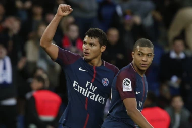 Milan "zateže" odbranu: BONUĆI DOBIJA SJAJNOG ŠTOPERSKOG PARTNERA