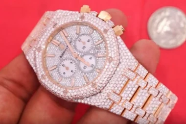 Novosađanin uhvaćen na aerodromu sa satom od 50.000 DOLARA!