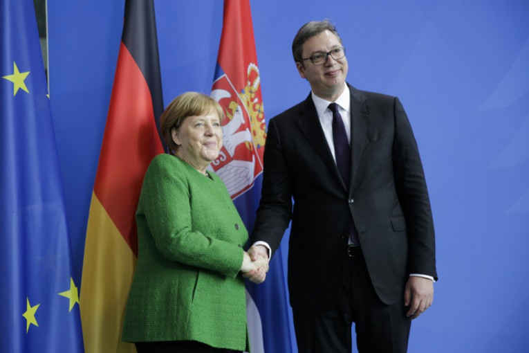 GUST RASPORED! Vučić stigao u Njujork, sledi susret s Merkelovom, a onda i sa nizom svetskih državnika