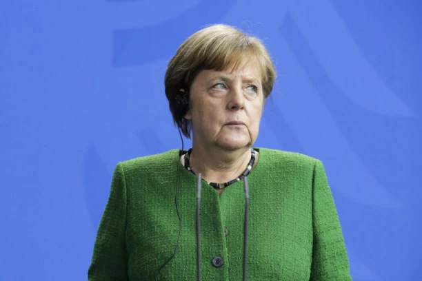 Merkel o koronavirusu: Nismo bezbedni, nalazimo se na tankom ledu!