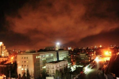 FRANCUZI SPREMNI NA NOVI NAPAD NA SIRIJU, čekaju reakciju Asada