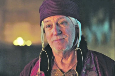 Legendarni glumac se povukao zbog bolesti: NE OSEĆAM SE DOBRO, POTREBAN MI JE MIR!