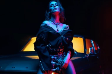 (VIDEO) NIKAD MOĆNIJA: Marina Visković objavila DVA nova spota i počela promociju albuma!