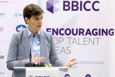 MLADI KOJI SE NE PLAŠE! BRNABIĆEVA: Potrebni su nam ljudi koji razmišljaju o budućnosti