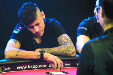 NEJMAROVO LUDILO: CEPA POKER, DOK MU JUNAJTED NUDI 400.000.000 €!