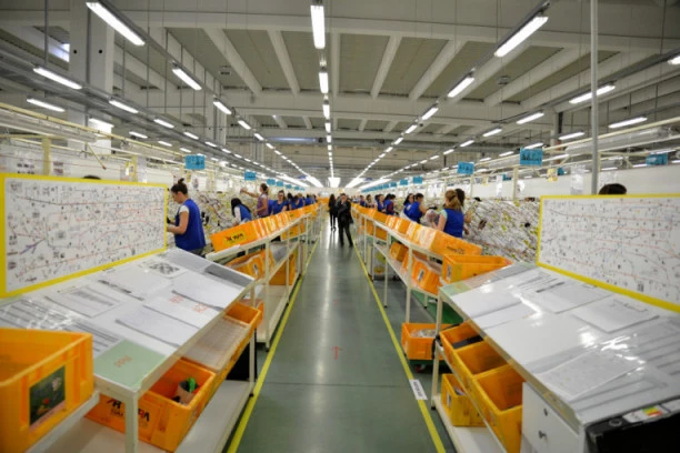 OPET SKANDAL U "JURI"! Čak 188 radnika dobilo otkaz, a način na koji im je on uručen je ŠOKANTAN! I DALJE TERAJU PO SVOM!