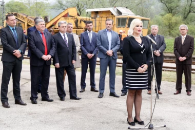 Mihajlovićeva: VRATIĆEMO ŽELEZNICI STARI SJAJ!