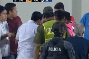 (VIDEO) INTERVENISALA I POLICIJA: Igrač posle izmene hteo da bije trenera!