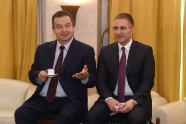 STEFANOVIĆ I DAČIĆ: Srbija treća u svetu po izvozu oružja, ilegalno uništavamo u rekordnom roku!