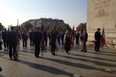 (FOTO) UJEDINIO 45.000 SRBA: Naša dijaspora u Francuskoj na jednoj Fejsbuk stranici