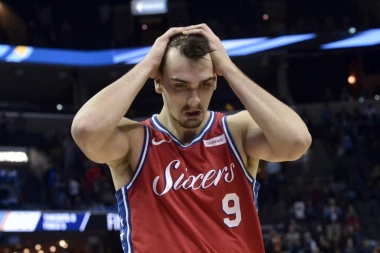 Seksi Hrvatica nudi brak hrvatskom košarkašu!