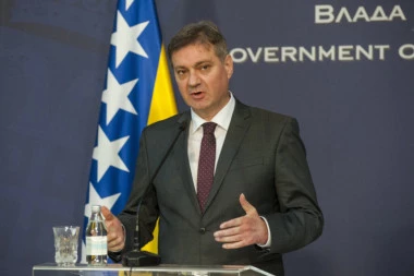 ZVIZDIĆ PROVOCIRA DODIKA: Ne sanjaj budan, Drina će zauvek ostati granica BiH i Srbije