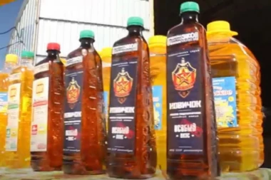 (VIDEO) RUS SE SPRDA SA ZAPADOM: U inat Londonu proizvodi ulje "novičok"