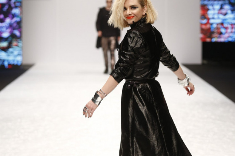 Ana Štajdohar, model Boška Jakovljevića