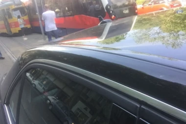 (FOTO, VIDEO) HAOS U BEOGRADU: SUDAR TRAMVAJA KOD TAŠMAJDANA!