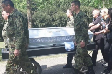 SAHRANJENA BOJANA (24): NJENA BAKA SVE VREME UZVIKIVALA JEZIVU REČENICU!