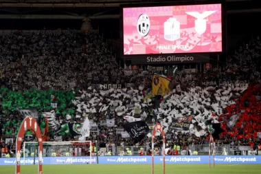 Tifozi Juventusa upali na trening ljubimaca, UPOZORILI IH DA SE NE KOCKAJU SA TITULOM!