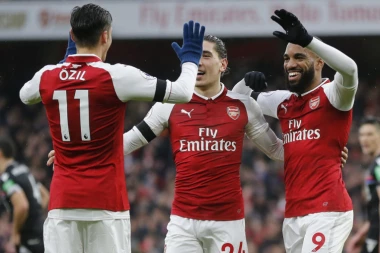 (VIDEO) Neki novi Arsenal: "TOBDŽIJE" NAPUNILE MREŽU PSŽ-a!