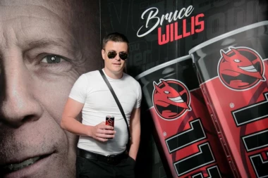 Vuk Kostić spreman da postane tata!