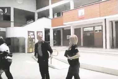 Dečak povređen u eksploziji metka: Doneo ga u školu da se igra!