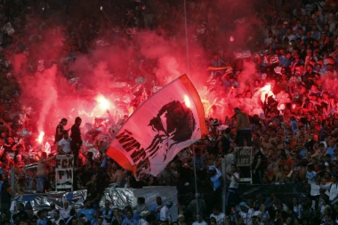 (VIDEO) DELIRIJUM U MARSEJU: Navijači zapalili grad