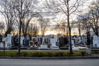 ZAŠTO VLASI OTKOPAVAJU POKOJNIKE: Bizaran običaj koji će vam zalediti krv u žilama!