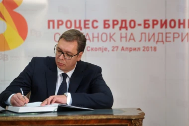 Vučićevo saučešće Trampu zbog zločina u sinagogi: Uveren sam da će duh vaše nacije nadvladati mržnju i nasilje