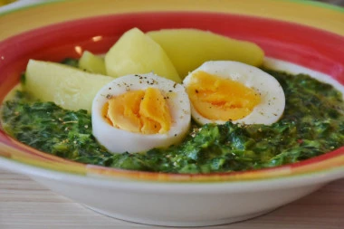 PRESTANITE OVO DA RADITE, MOŽE BITI OPASNO! Evo zašto nikada ne bismo trebali da PODGREVAMO SPANAĆ!