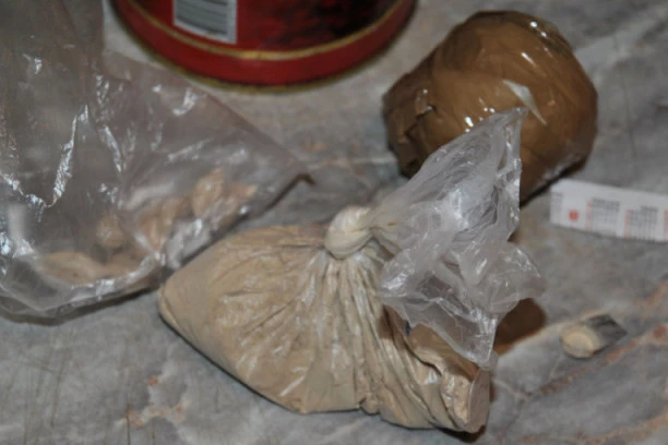 Diler iz Bora pao u ruke policije: U stanu pronađen HEROIN spreman za distribuciju