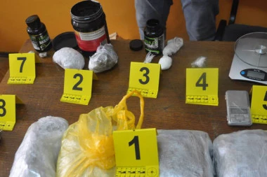 KRIVIČNA PRIJAVA ZBOG POSEDOVANJA DROGE: U stanu u Boru mu pronašli ekstazi, heroin, metadon