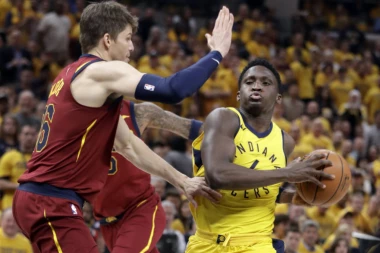 (VIDEO) Trojka nije donela pobedu njegovom timu, ALI JE NEKOM KLADIONIČARU DONELA MILIONE!