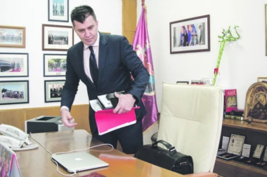 RADNI DAN SA MINISTROM ZORANOM ĐORĐEVIĆEM: Na treningu od pet ujutru