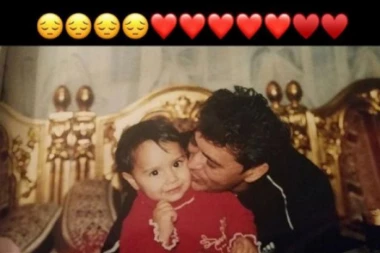 (FOTO) Pevač čeka operaciju: Sinanova ćerka OBJAVILA SLIKE SA OCEM!