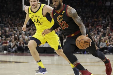 Džejms pred Toronto: NE MOGU  DA RAZMIŠLJAM NIŠTA, IZGOREO SAM OD UMORA!