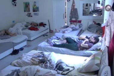 (VIDEO) Luna došla od lekara, SLOBA JE ISKULIRAO!