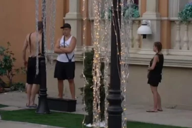 ISPLIVALA SVAĐA KIJE I SLOBE: Zašto mi govoriš da me VOLIŠ, A DOMUNĐAVAŠ SE S NJOM?