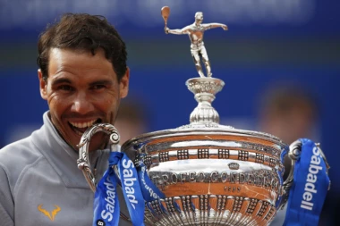 Nadal: Federer preskače turnire da sačuva auru nepobedivosti!