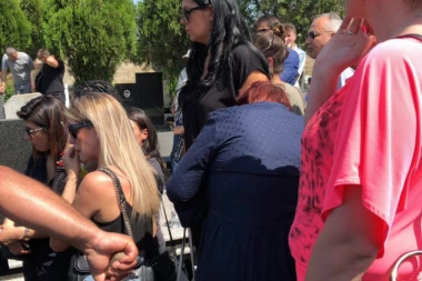 SAHRANJEN OTAC KIJE KOCKAR!