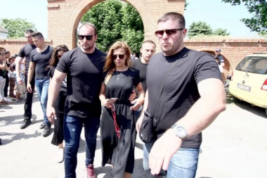 Kija otkrila detalje očevog testamenta, a evo kako je nazvala svoju maćehu!