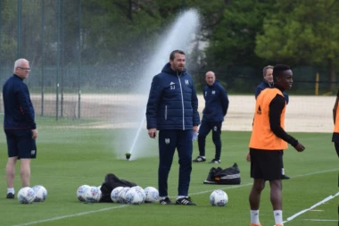 Jokanoviću tim najpreči: NE ZANIMAJU ME LIČNA PRIZNANJA, VEĆ SAMO PREMIJER LIGA!