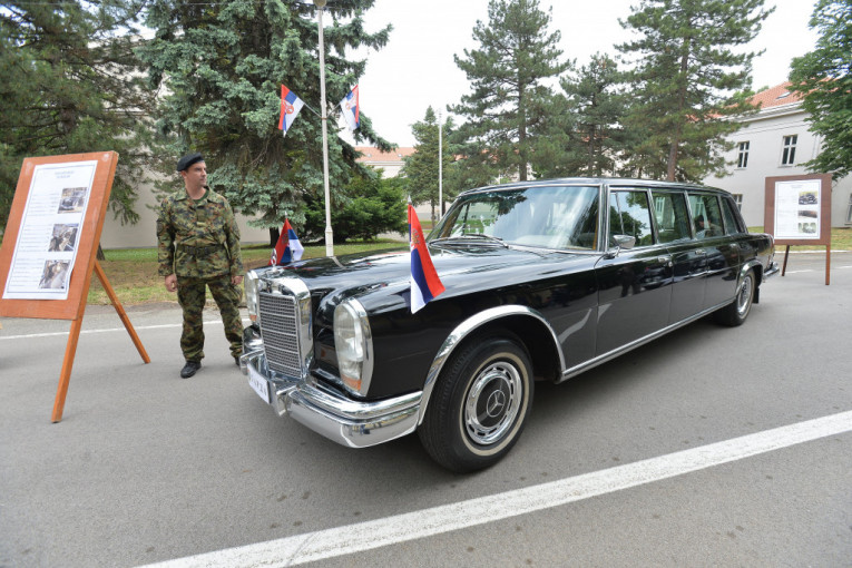 Mercedes 600 Pullman koji je pripadao Josipu Brozu Titu, a sada pripada Gardi Vojske Srbije