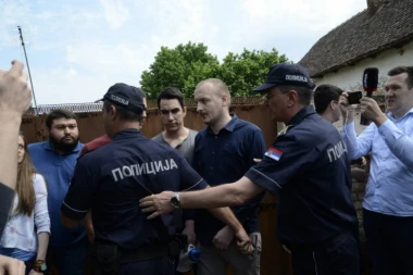 MUP: Policija privela napadača na Žujovića