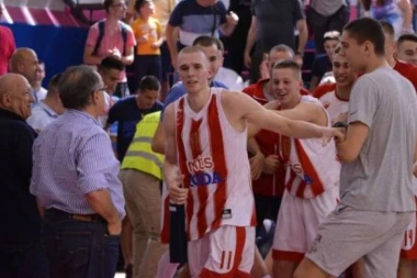 F4 za juniore: ZVEZDA POBEDILA BAJERN I OSTALA U IGRI!