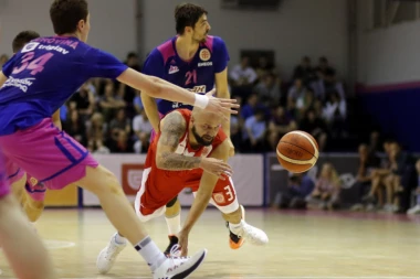 NOVO MUČENJE ŠAMPIONA: Mega partija Mege protiv Zvezde!