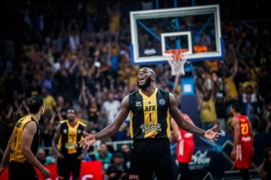 FIBA Liga šampiona: ŠAKOTIN AEK UZEO TROFEJ!
