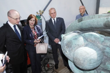 Vesić: Obnovom Spomenika zahvalnosti Francuskoj čuvamo prijateljstvo