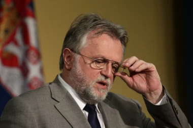 VUJOVIĆ IMA DVE KUĆE NADOMAK VAŠINGTONA