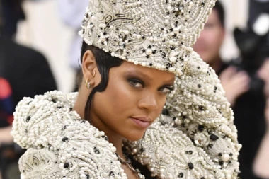 Rijana trudna?! Zna se i pol bebe!