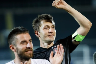 I on bi da Sale igra još malo